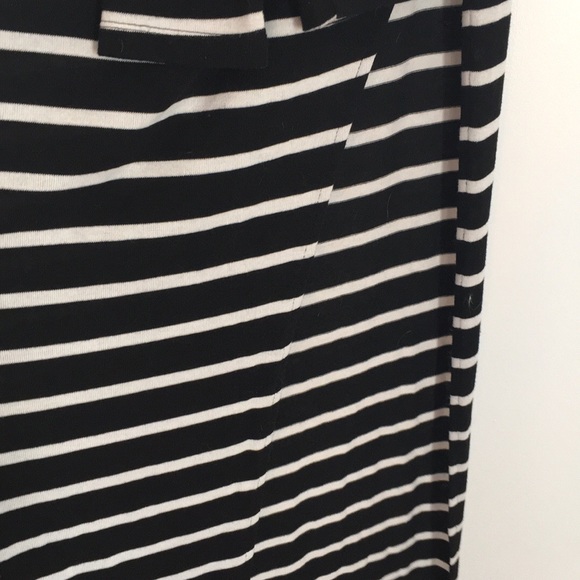 Beautiful dress ! - Picture 2 of 5